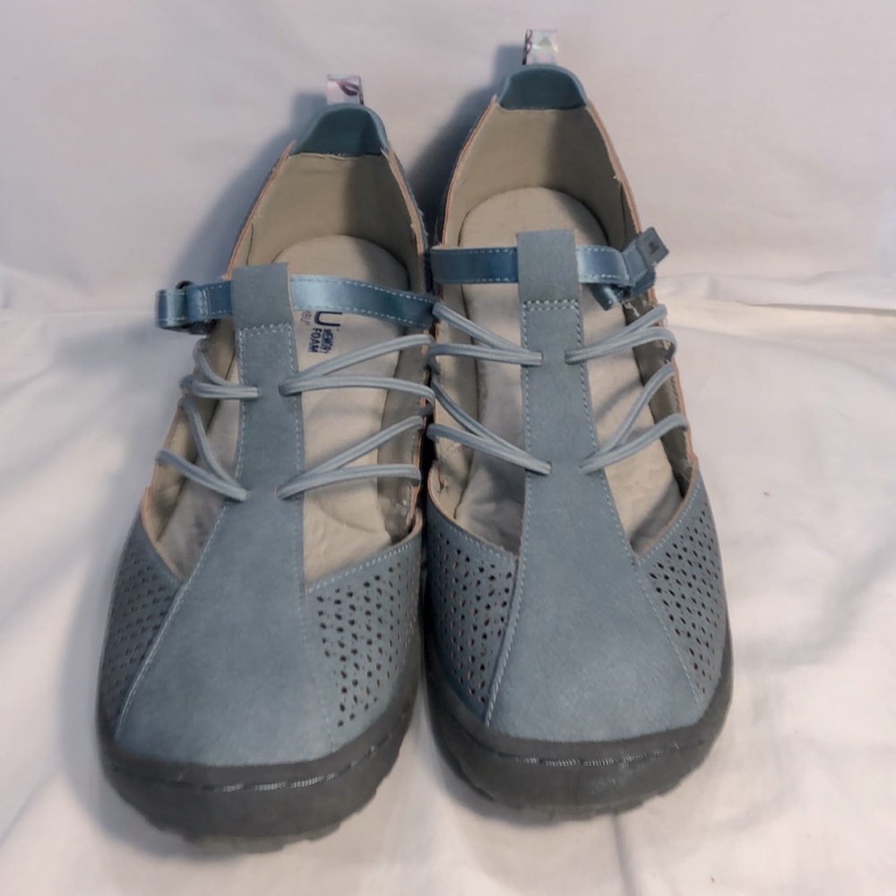 Jambu 11M denim blue Velcro and elastic straps. Never worn athleisure.